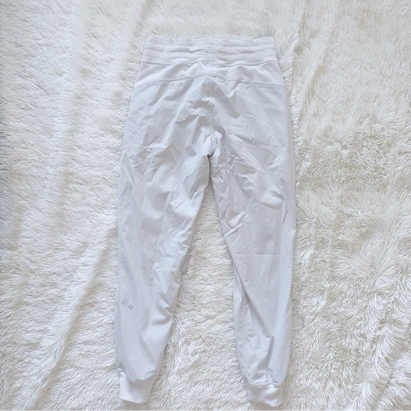 Lululemon Dance Studio Mid-Rise Jogger Full Length Bone - Women's Size 6 - Picture 2 of 6